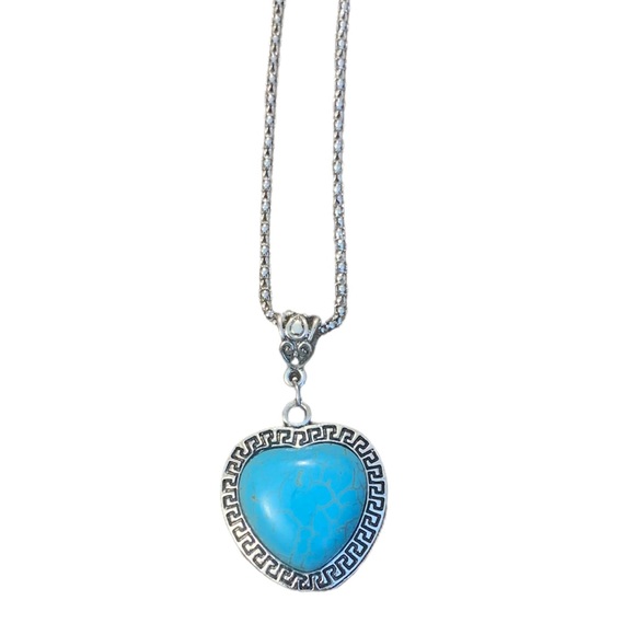 Semiprecious Stone Heart Necklace - Picture 4 of 5
